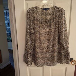 Apt 9 XL top with camisole underneath. Black and tan design.  Pull over top.